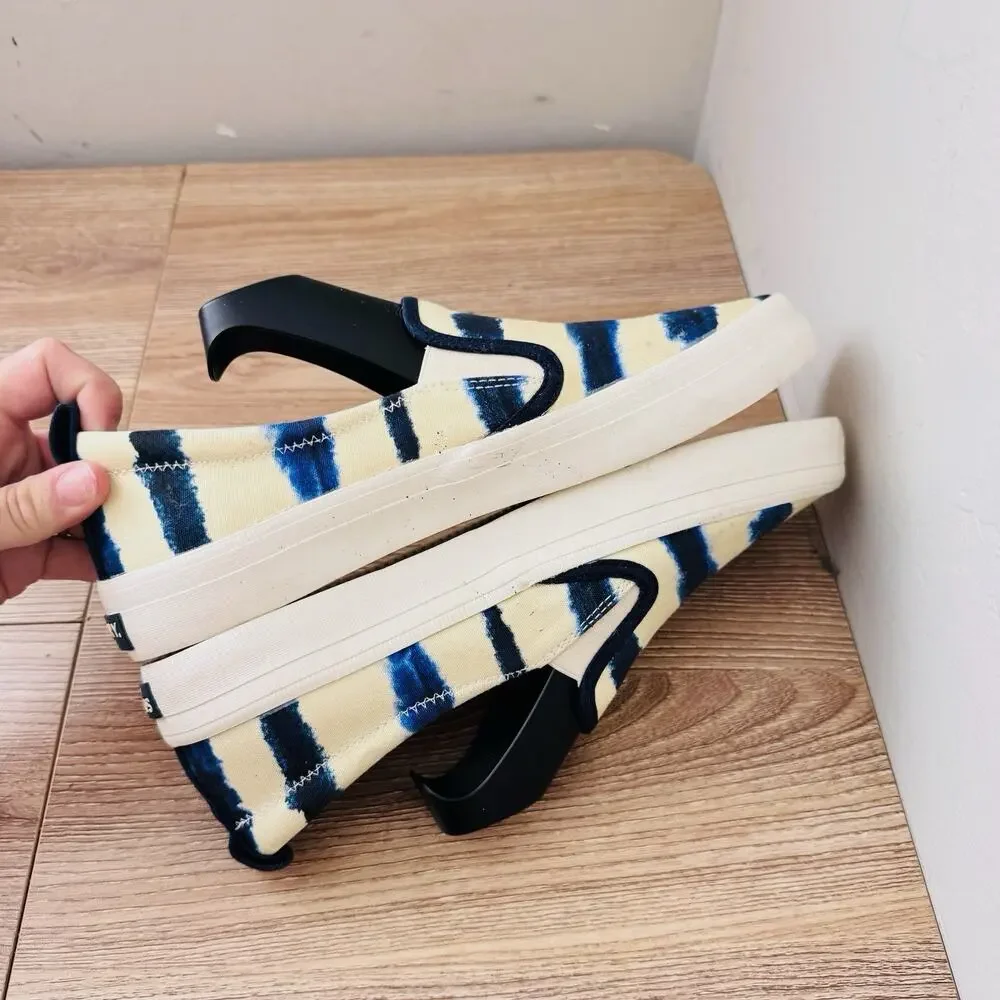 Sperry Women's Crest Twin Gore Slip-On Sneakers White And Blue Size 8